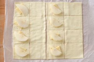 Preparazione Sfogliatine salate con pere e fontina - Fase 2
