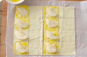 Preparazione Sfogliatine salate con pere e fontina - Fase 2