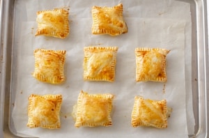 Preparazione Sfogliatine salate con pere e fontina - Fase 3