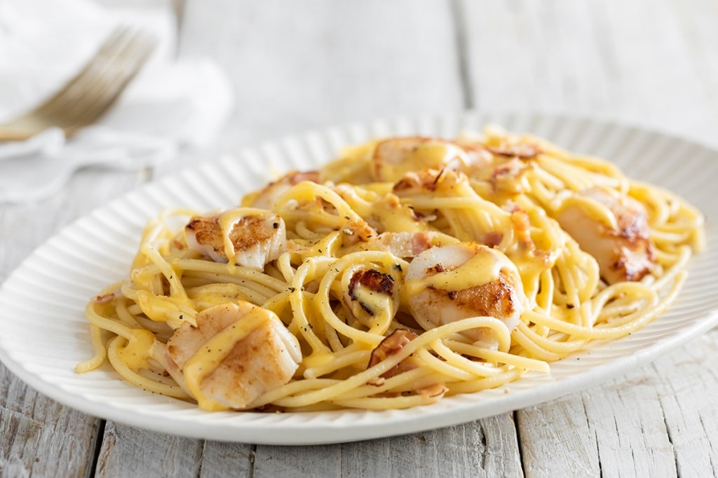 Ricetta Spaghetti con capesante e pancetta affumicata Cucchiaio d'Argento