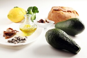 Preparazione Avocado piccanti - Fase 1