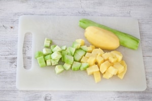 Preparazione Crema fredda di cetrioli e patate - Fase 1