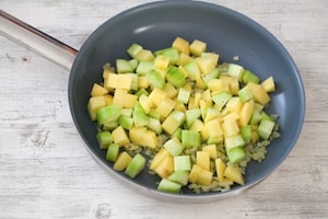 Preparazione Crema fredda di cetrioli e patate - Fase 2
