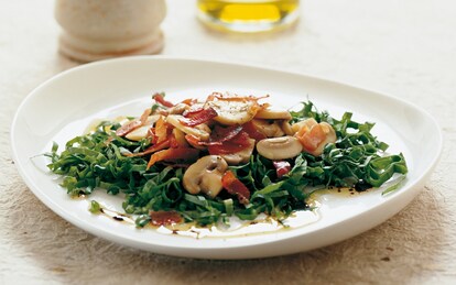 Insalata di funghi allo speck e cicorino