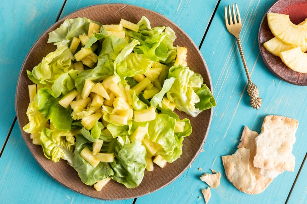 Insalata di lattuga e ananas ricetta