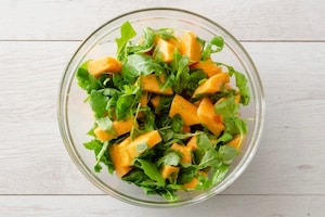 Preparazione Insalata di melone e rucola - Fase 3