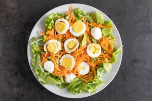 Preparazione Insalata di ribes e mirtilli - Fase 1