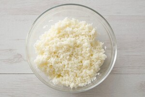 Preparazione Insalata di riso, gamberetti e mele verdi - Fase 1