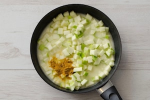 Preparazione Insalata di riso, gamberetti e mele verdi - Fase 2