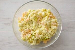 Preparazione Insalata di riso, gamberetti e mele verdi - Fase 3