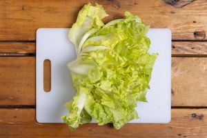 Preparazione Insalata di scarola e speck - Fase 1