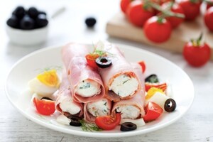 Preparazione Involtini al prosciutto di Praga - Fase 3