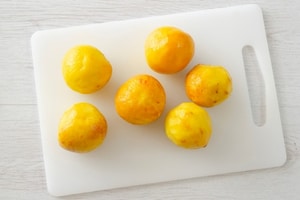 Preparazione Pesche alle fragoline - Fase 1