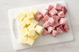 Preparazione Spiedini di maiale all'ananas - Fase 1