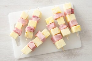 Preparazione Spiedini di maiale all'ananas - Fase 1