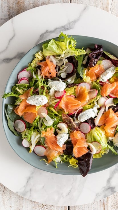 Insalata con salmone e ricotta