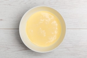 Preparazione Cestini di pasta brisée ripieni con crema al Grana Padano DOP - Fase 2