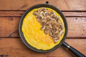 Preparazione Omelette agli champignon - Fase 4