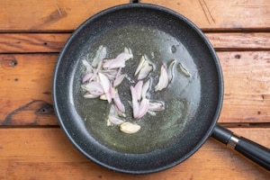 Preparazione Omelette agli champignon - Fase 2