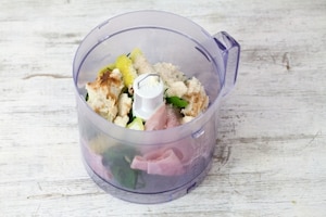 Preparazione Petto di tacchino all'uva bianca - Fase 2