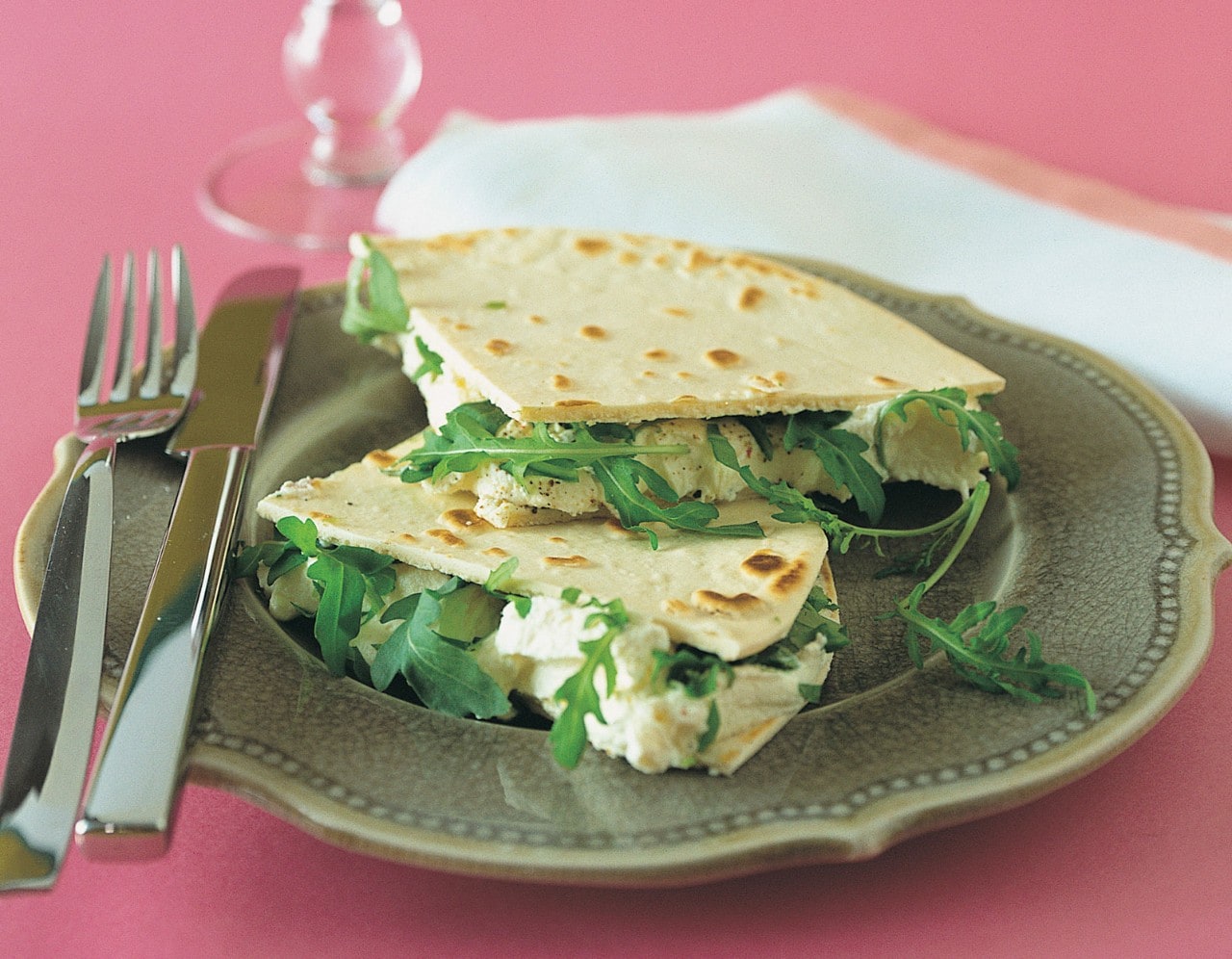 Piadina al formaggio e rucola ricetta