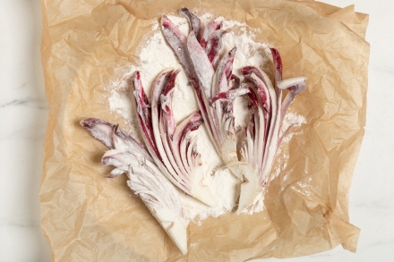 Preparazione Radicchio rosso fritto - Fase 2 Preparazione Radicchio rosso fritto - Fase 2