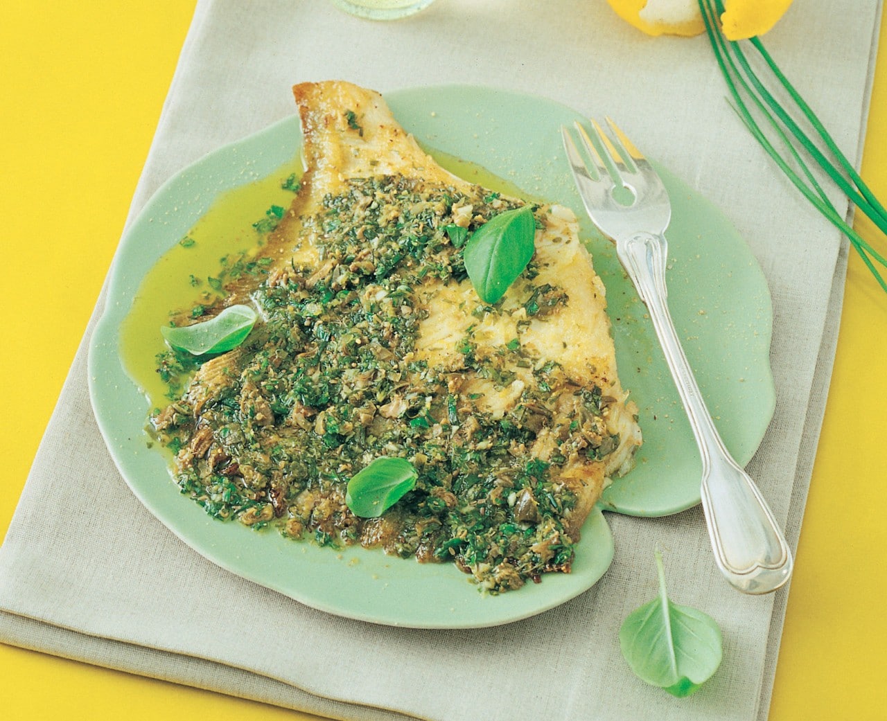 Razza in salsina verde alle erbe ricetta