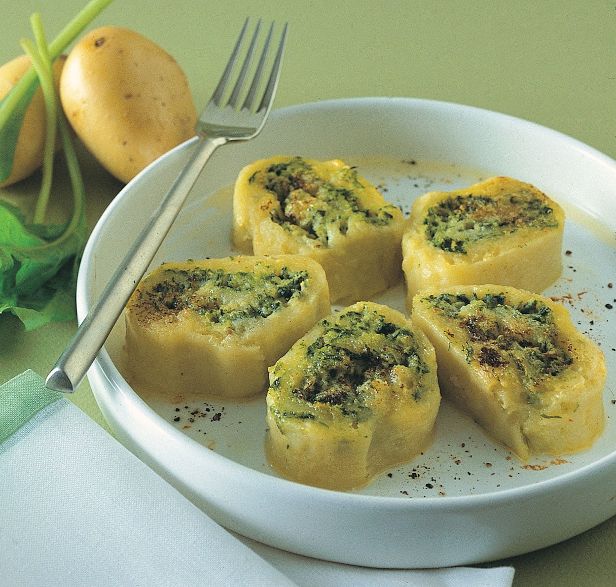 Rotolo di patate, erbette, ricotta e parmigiano ricetta