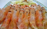 Scampi dell'Asinara con carpaccio di sedano e cipolla marinato al balsamico