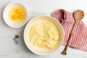 Preparazione Torta di patate al taleggio e parmigiano - Fase 1