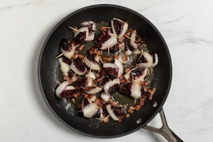 Preparazione Involtini di radicchio e formaggio - Fase 3
