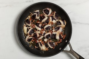 Preparazione Involtini di radicchio e formaggio - Fase 4