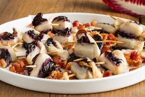 Preparazione Involtini di radicchio e formaggio - Fase 4