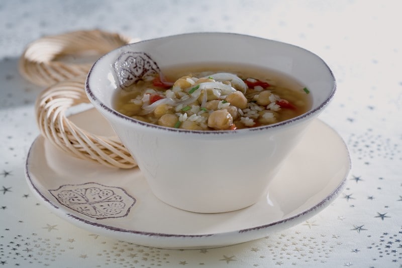 Minestrina di ceci e scalogni ricetta