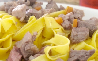 Tagliatelle al ragù d'ossobuco Tagliatelle al ragù d'ossobuco