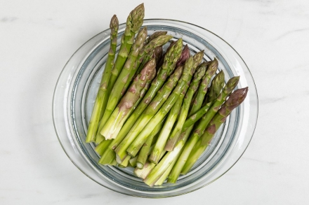 Preparazione Asparagi con maionese piccante - Fase 1 Preparazione Asparagi con maionese piccante - Fase 1
