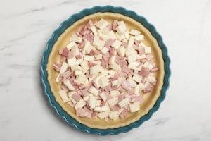 Preparazione Crostata salata semplice - Fase 4