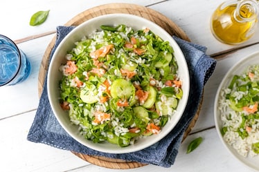 Insalata di riso con salmone