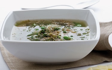 Misto di scarola, fave, carciofi, piselli