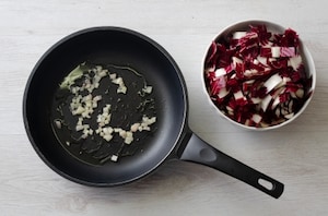 Preparazione Quiche al radicchio rosso - Fase 1