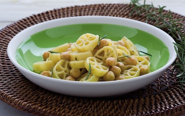 Ruote con crema di ceci