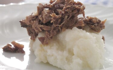 Polenta bianca e ragù di quaglia al balsamico