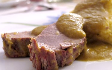 Anatra brasata con polenta gialla