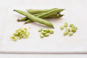 Preparazione Cacio, pepe e fave - Fase 1