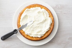 Preparazione Crostata cheesecake al lime e pinoli - Fase 6