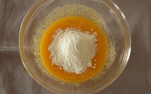 Preparazione Pie di crema e ciliegie - Fase 3