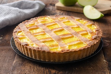 Crostata alla crema e mele caramellate