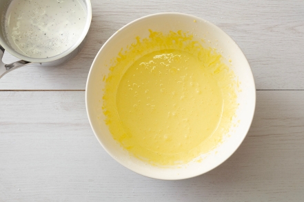 Preparazione Crostata con crema di mandorle e spicchi di limone - Fase 2 Preparazione Crostata con crema di mandorle e spicchi di limone - Fase 2