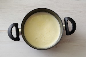 Preparazione Crostata con crema di mandorle e spicchi di limone - Fase 3