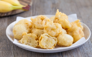 Frittelline di banana al limone Frittelline di banana al limone